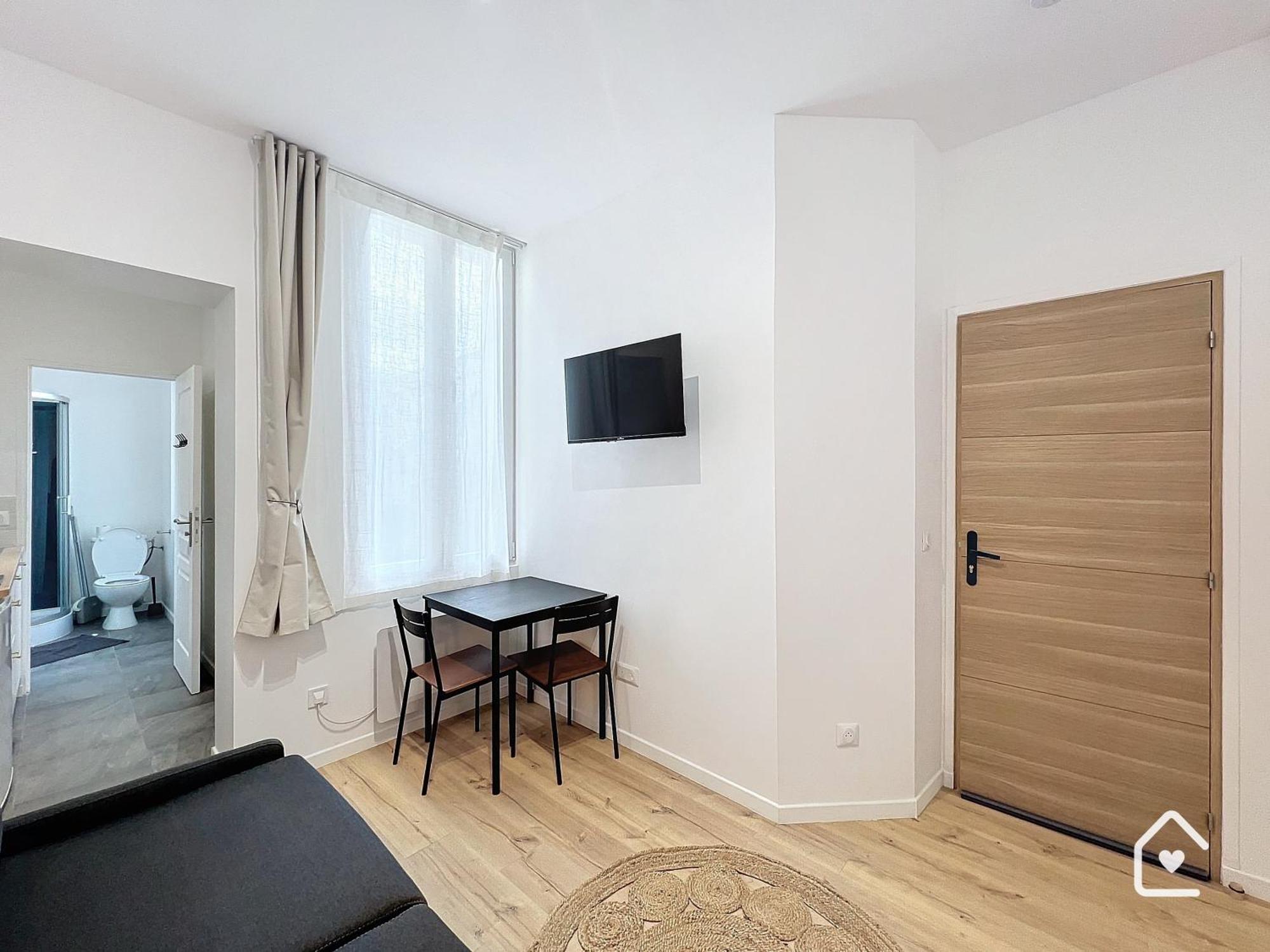 Studios - 1 Min Gare Chatellerault - Entree Autonome - מראה חיצוני תמונה