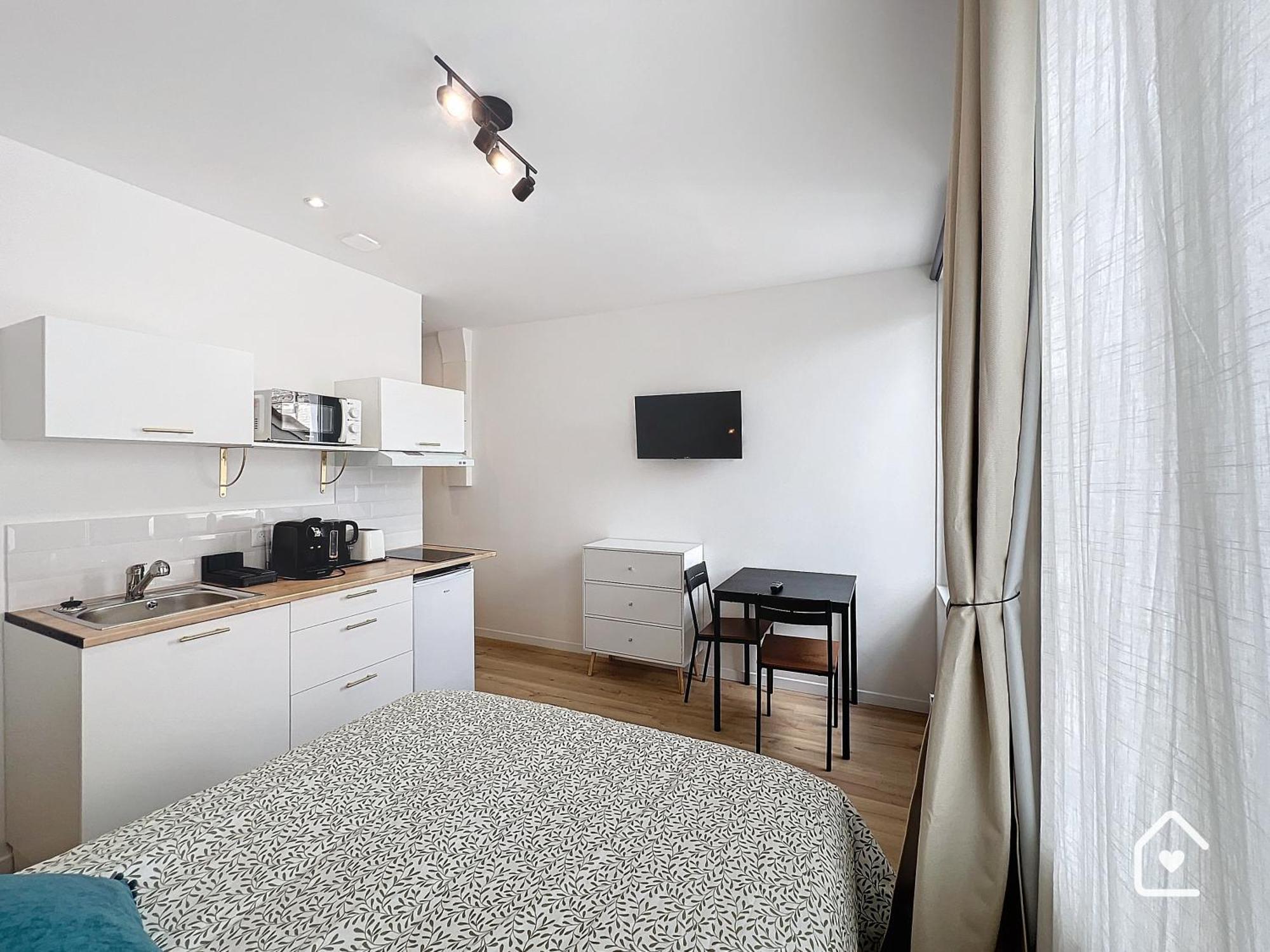 Studios - 1 Min Gare Chatellerault - Entree Autonome - מראה חיצוני תמונה